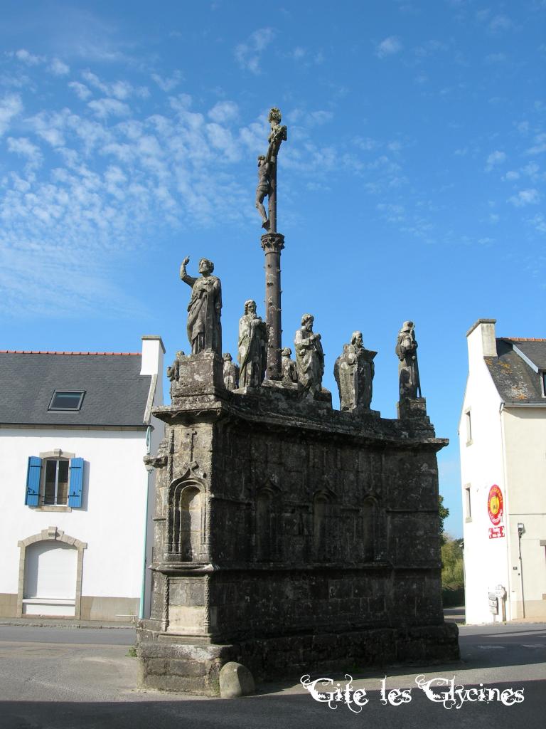 Calvaire à Confort Meilars