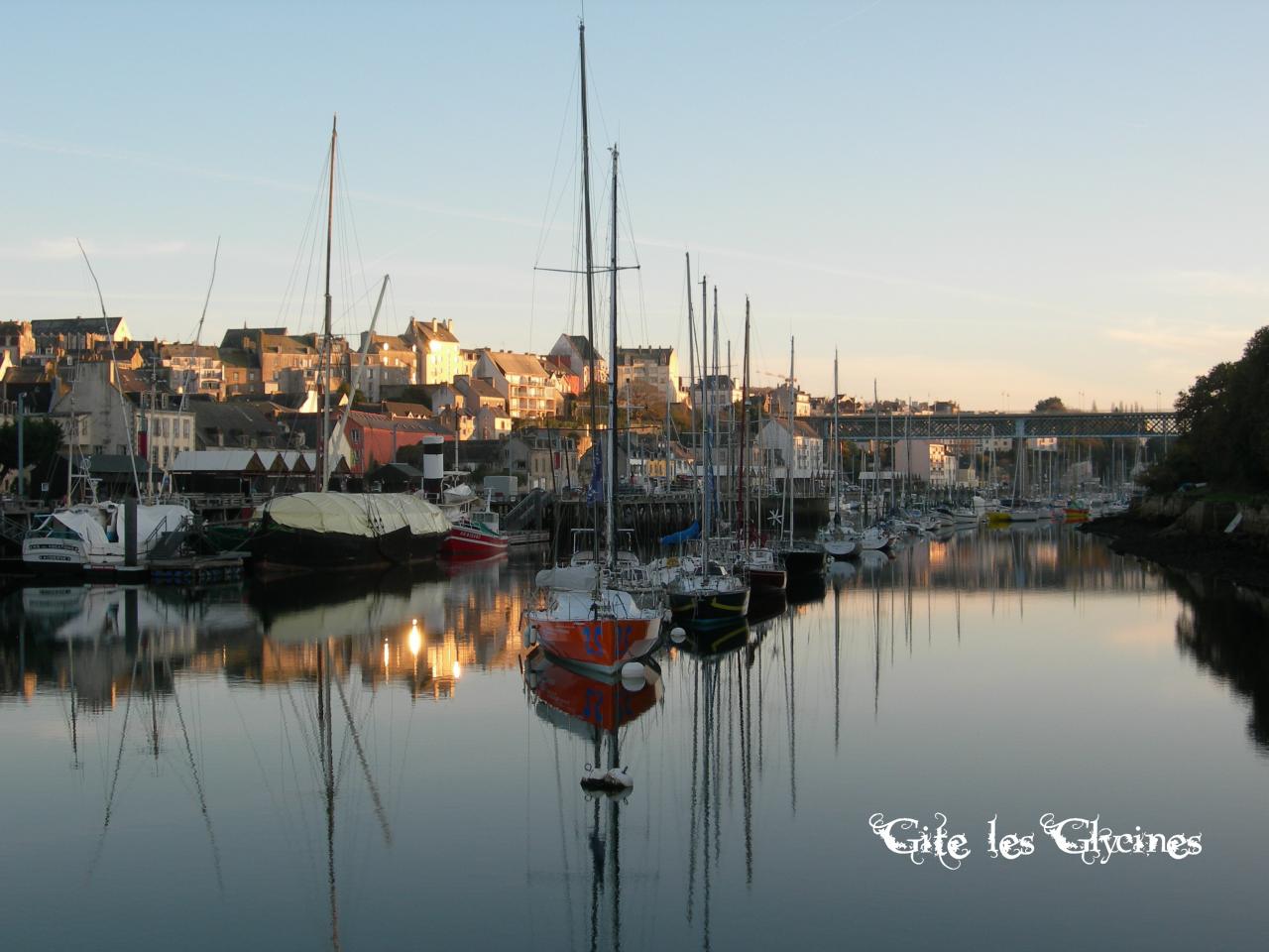 Port Rhu ,le soir