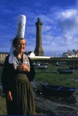 Bigoudène et phare d'Eckmülh à Penmarc'h